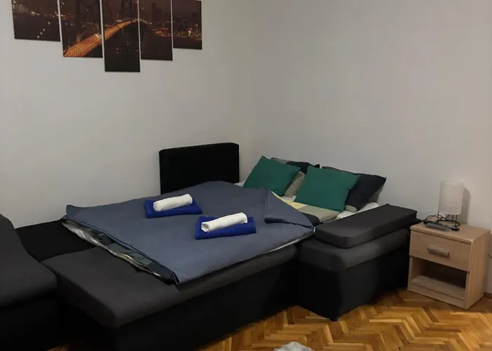 Platan Apartment *