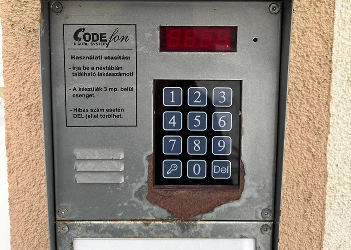 Platán Apartamento *